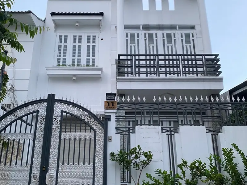 Biệt Thự Hiện Đại Nằm Trong Khu Dân Cư Bình Hưng Đẳng Cấp... Bán biệt thự, liền kề tại Bình Hưng, Hồ Chí Minh 01
