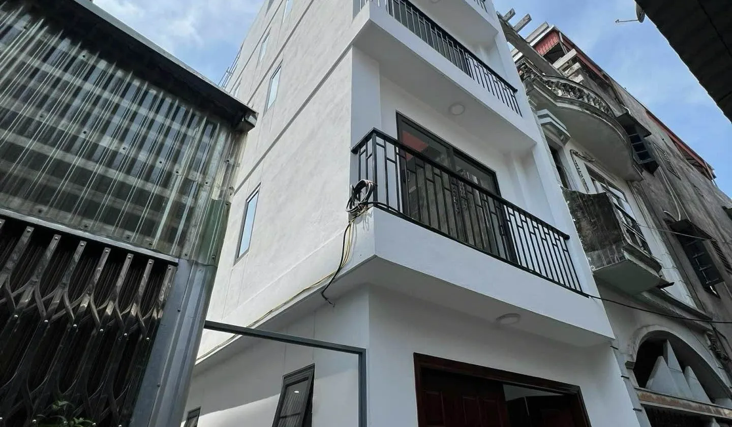 Nhà 5 Tầng 8 Phòng Ngủ - Dòng Tiền Ổn Định Tại Ô Cách Đáng Sở Hữu Ngay... Bán nhà riêng tại Việt Hưng, Hà Nội 01