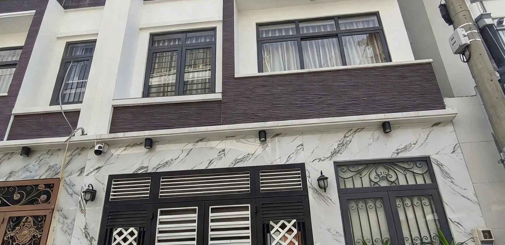 Nhà đẹp ở ngay, hương lộ 2- quận Bình Tân. 57 m2, 4 tầng, 4 phòng ngũ, 5 Wc, sân thượng, hẻm xe hơi... Bán nhà riêng tại Bình Trị Đông, Hồ Chí Minh 01