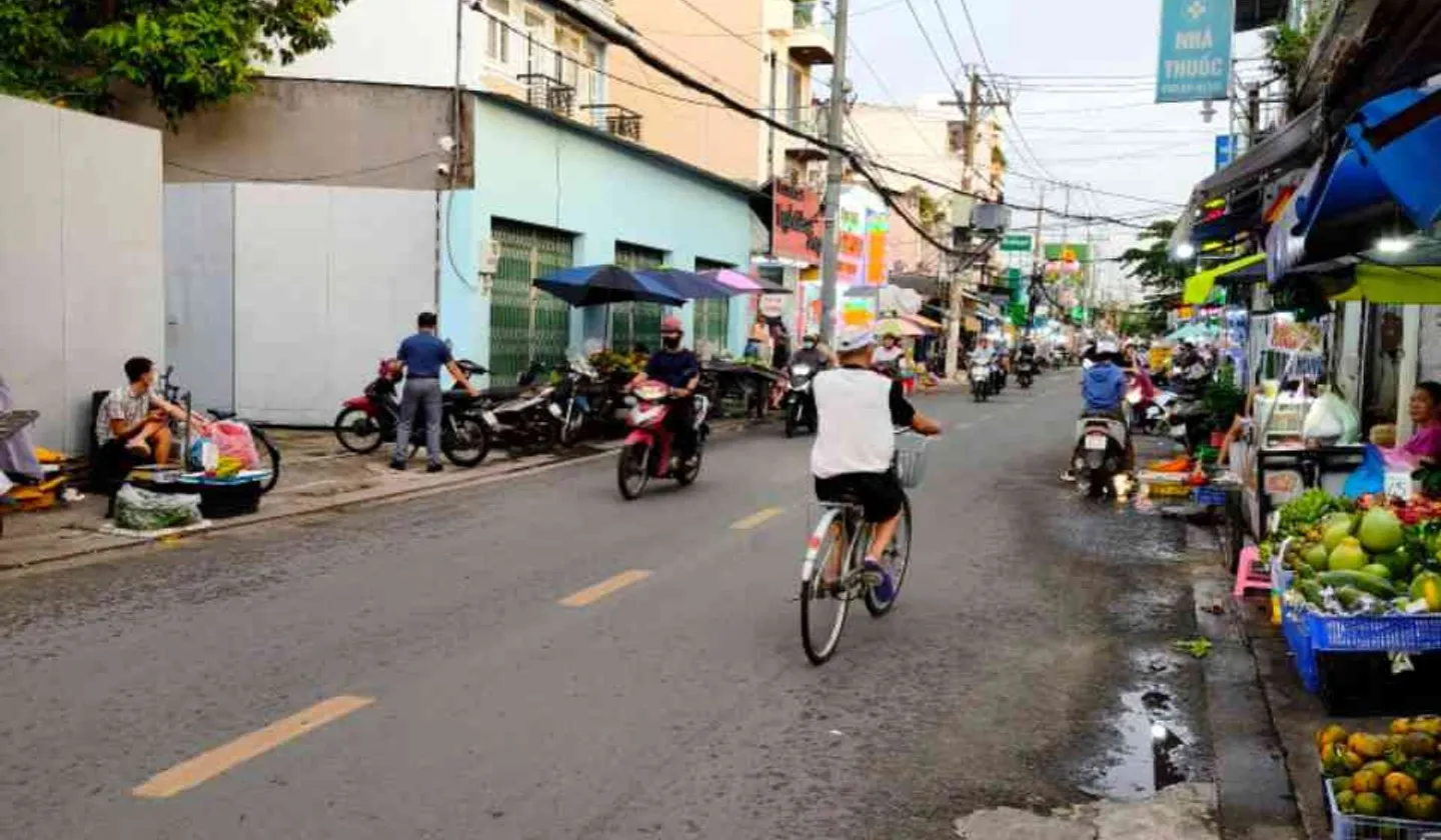Nhà mặt phố rộng 385m2, thu nhập 45 triệu/tháng, giá siêu tốt... Bán nhà mặt phố tại Đông Hưng Thuận, Hồ Chí Minh 01