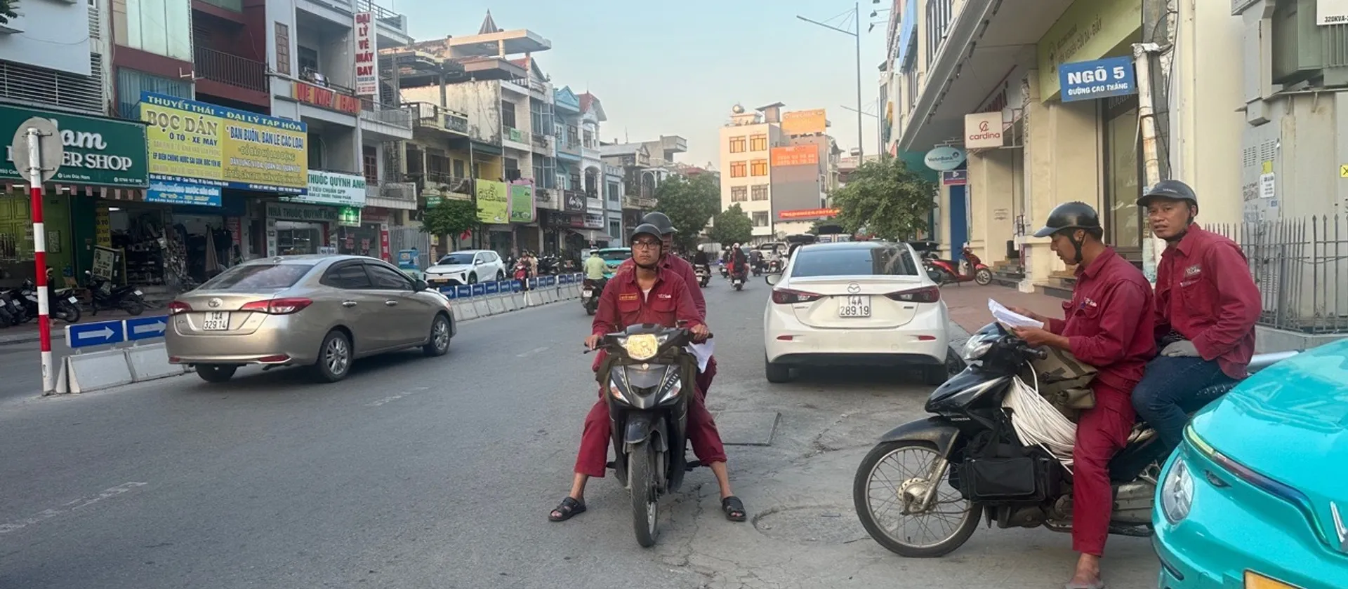 🔥 BÁN GẤP ĐẤT GÓC 2 MẶT TIỀN CAO THẮNG – GIÁ CHỈ 80 TRIỆU/M² 🔥... Bán đất tại Hà Lầm, Quảng Ninh 01