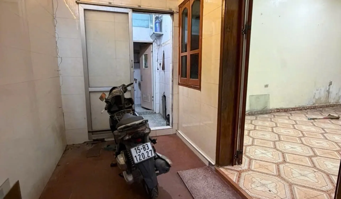 Nhà 2 tầng hướng Đông, vị trí trung tâm thuận tiện tại Tô Hiệu... Bán nhà riêng tại Lê Chân, Hải Phòng 01