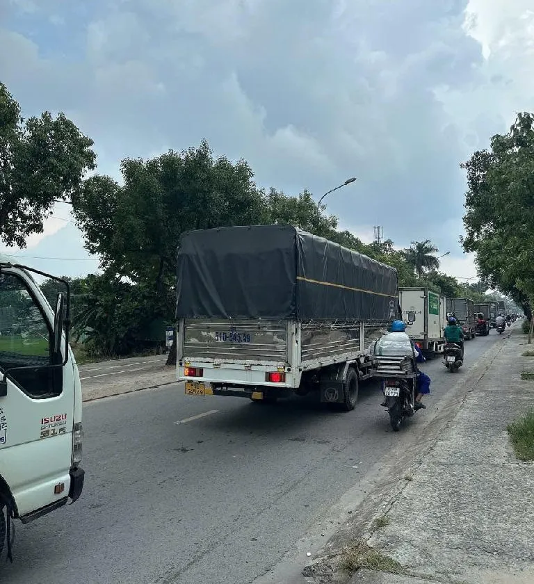 HÓC MÔN - GIÁP QUẬN 12 - LÔ GÓC KHÔNG LỘ GIỚI, KHÔNG QUY HOẠCH - SÁT MẶT TIỀN SONG HÀNH - 98M2.... Bán owner_side tại Hóc Môn, Hồ Chí Minh 01