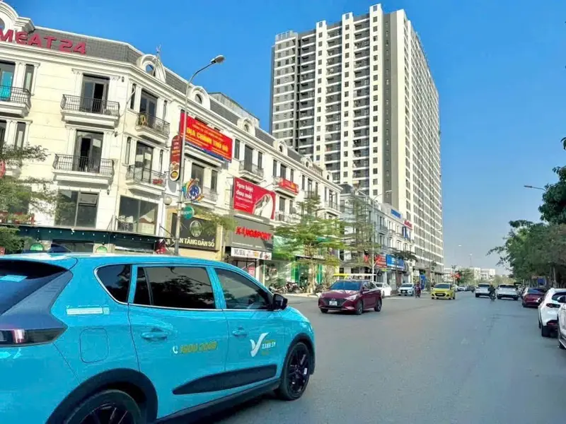 MẶT PHỐ THÀNH TRUNG 90M2- 7 TẦNG THANG MÁY- KINH DOANH SẦM UẤT VỈA HÈ ĐÁ BÓNG - ĐƯỜNG 25M... Bán nhà mặt phố tại Gia Lâm, Hà Nội 01