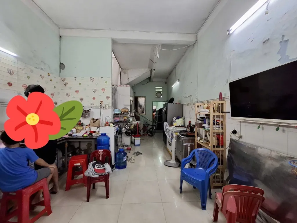 Nhà 7 phòng ngủ tiện nghi ngay chợ vải Tân Bình, giá hot giảm sâu... Bán nhà riêng tại Tân Hòa, Hồ Chí Minh 01