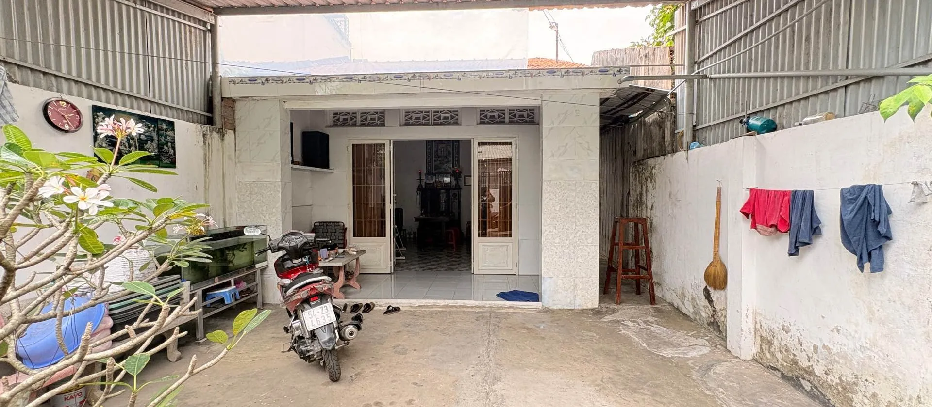 🔥 243M² FULL THỔ CƯ – XE HƠI TỚI CỬA – TRUNG MỸ TÂY 🏡 NHÀ CẤP 4 –NGANG 5,53M, NỞ HẬU - 13 TỶ... Bán nhà riêng tại Bà Điểm, Hồ Chí Minh 01