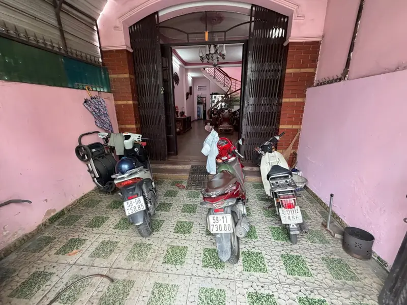 Bán nhà mặt phố 3 tầng Quận 12, diện tích 63,6 m², mặt tiền 4 m... Bán nhà mặt phố tại Trung Mỹ Tây, Hồ Chí Minh 01