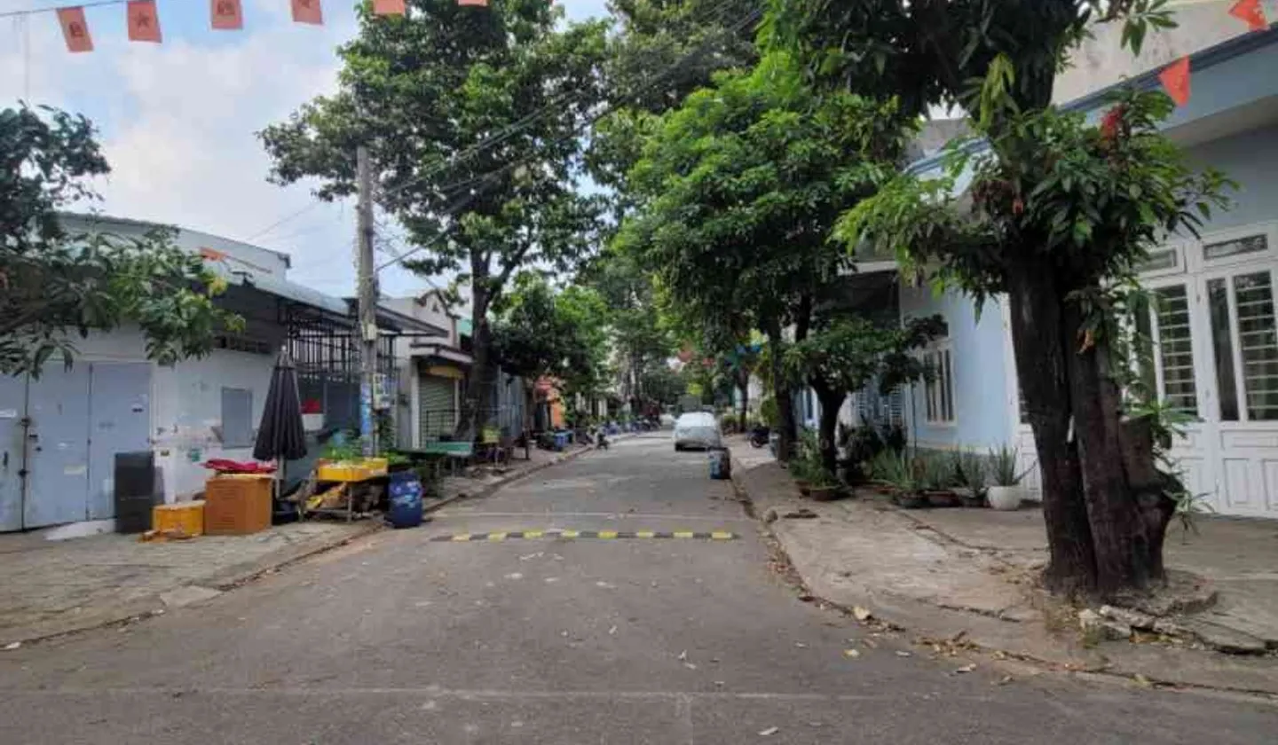 Cơ hội hiếm có: Nhà mặt phố 100m2, 2 tầng, giá chỉ 5.6 tỷ tại Dĩ An... Bán nhà mặt phố tại Dĩ An, Hồ Chí Minh 01