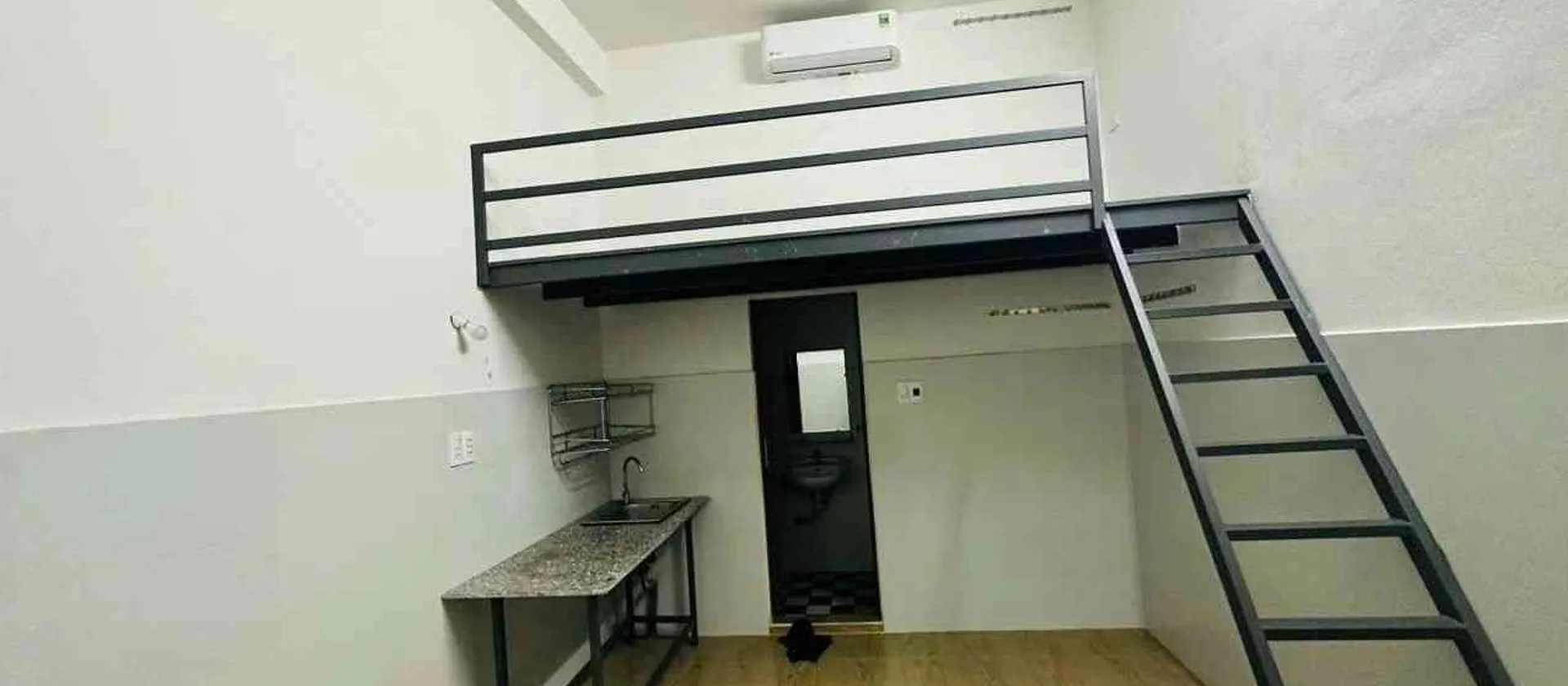 Bán toà căn hộ 4,5 tầng, 13 phòng tại khu dân cư đông đúc Hải Châu, Đà Nẵng... Bán chung cư mini tại Hòa Cường, Đà Nẵng 01