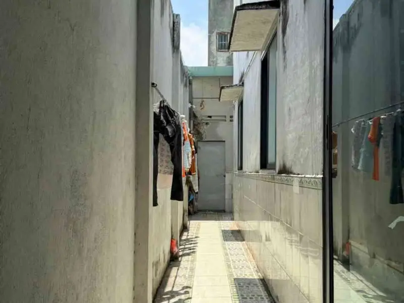 Mua Bán nhà mặt phố 100m² tại Dĩ An, mặt tiền 6,3m, hẻm rộng ô tô tránh nhau... Bán nhà mặt phố tại Dĩ An, Hồ Chí Minh 01