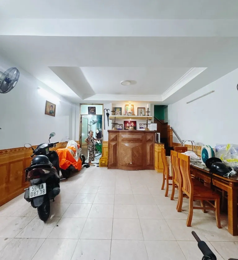 Bán nhà mặt tiền Dương Bá Trạc 3 tầng 4PN 85,7m2 tại phường 1 quận 8... Bán nhà riêng tại Phú Định, Hồ Chí Minh 01