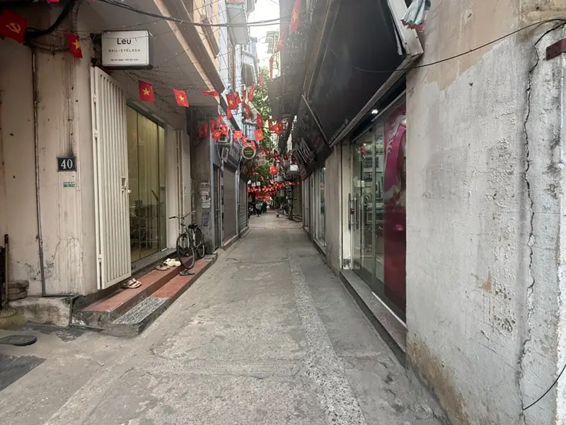 Bán nhà riêng lô góc tại Vũ Ngọc Phan, mặt tiền rộng 9m, xây dựng kiên cố... Bán nhà riêng tại Láng, Hà Nội 01