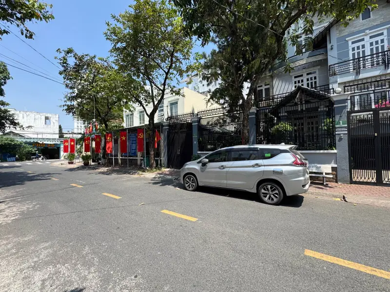 Nhà mặt phố siêu đẹp quận Thủ Đức giá sốc... Bán nhà mặt phố tại Tăng Nhơn Phú, Hồ Chí Minh 01