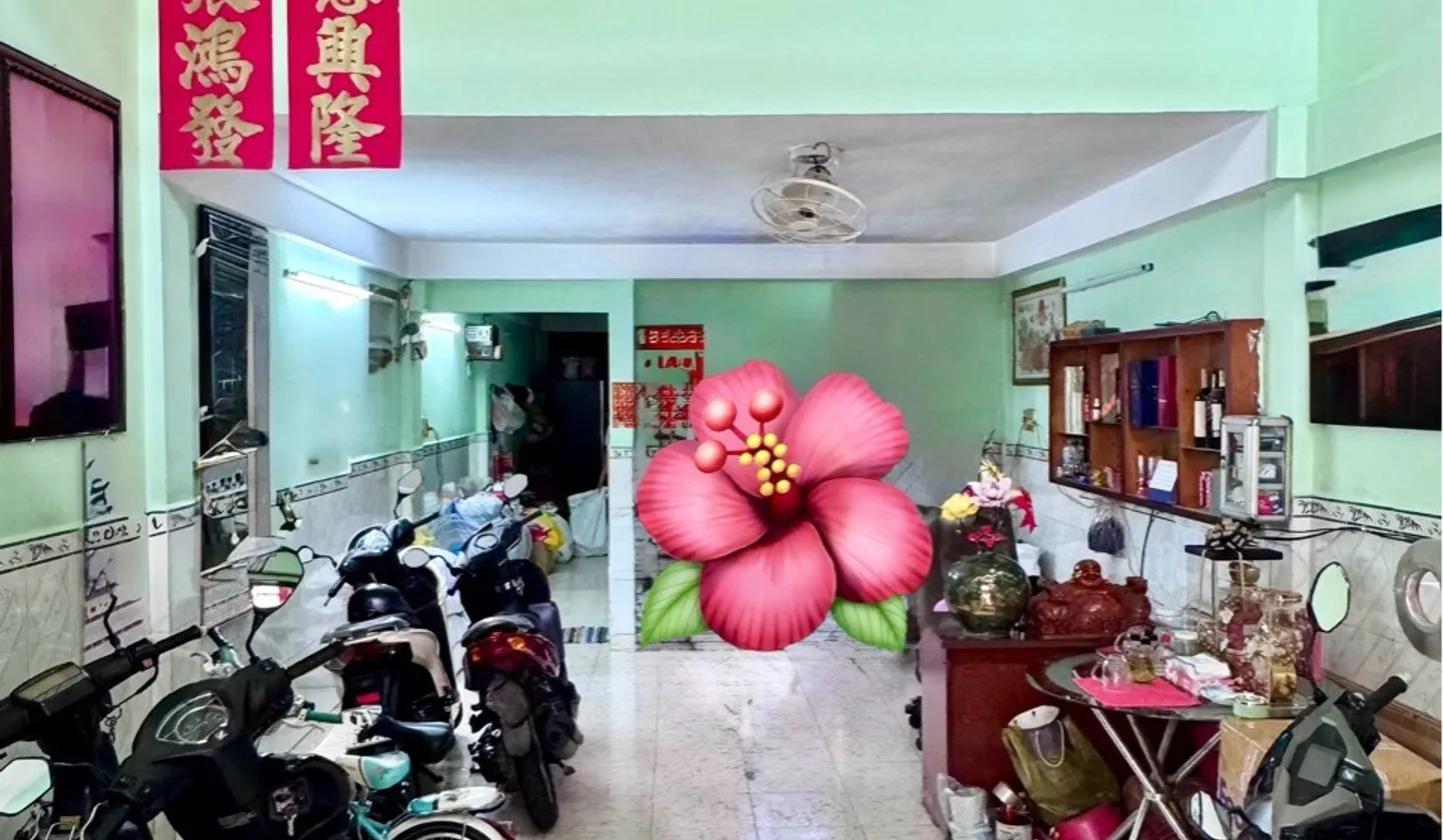 Nhà 4 tầng rộng rãi ngay Cư xá Bình Thới, Quận 11, xe hơi vào thoải mái... Bán nhà mặt phố tại Bình Thới, Hồ Chí Minh 01