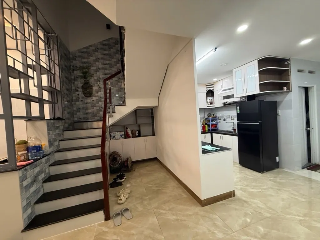 Bán nhà 2 tầng 4 phòng ngủ 132m2 tại Quận 9, giá 6.95 tỷ... Bán nhà riêng tại Long Bình, Hồ Chí Minh 01
