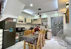NHÀ HÀ HUY GIÁP THẠNH LỘC Q12 - GẦN NGÃ TƯ GA - 52M²–4 TẦNG - HẺM 7M 💸7 TỶ TL

📍 Hẻm 7m Hà Huy... Bán nhà riêng tại An Phú Đông, Hồ Chí Minh 03