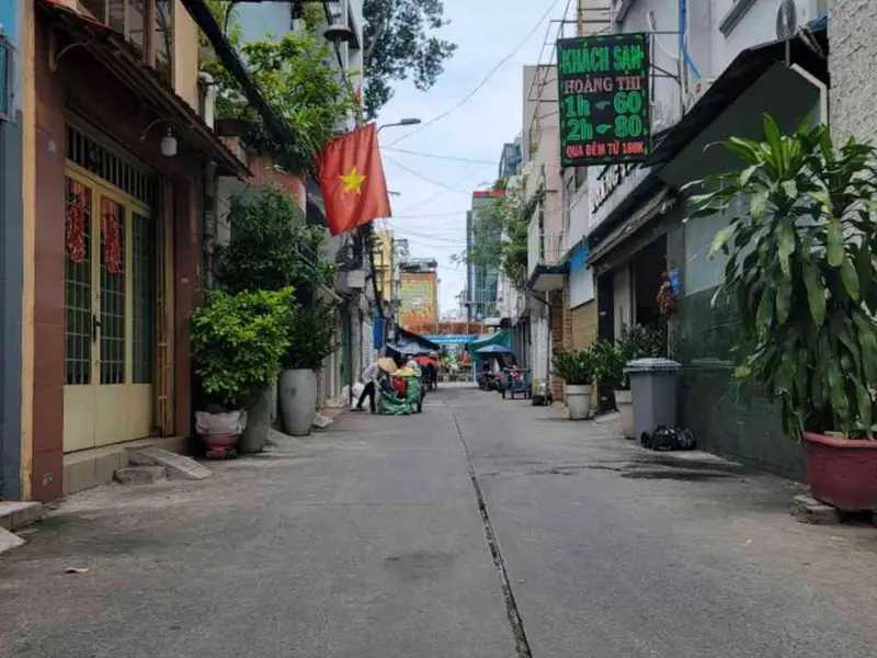 Cơ hội sở hữu nhà riêng 3 tầng rộng 61m2 tại trung tâm quận 10 với 5 phòng ngủ hiếm có... Bán nhà riêng tại Vườn Lài, Hồ Chí Minh 01