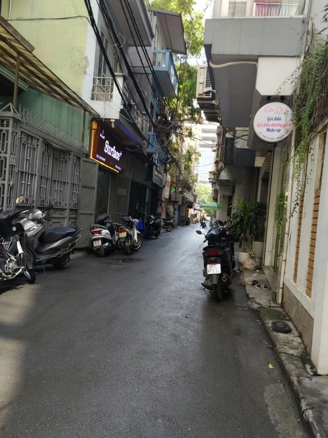 Bán nhà ngõ 16 phố Thái Hà, ngõ 3 gác tránh xe máy, căn góc, 31m2, MT5m, 8tỷ180tr tại Hà Nội 01