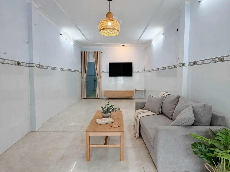 Gần Nhà Thờ Xóm Chiếu - 2 Tầng - 75m2 - Nhỉnh 6 tỷ - Nở hậu tài lộc... Bán nhà riêng tại Xóm Chiếu, Hồ Chí Minh 01