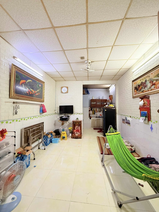 Bán nhà 3 tầng, đường Lê Văn Việt, phường Hiệp Phú, Quận 9, TPHCM, diện tích 40m2, nhỉnh 3 tỷ tại Hồ Chí Minh 02