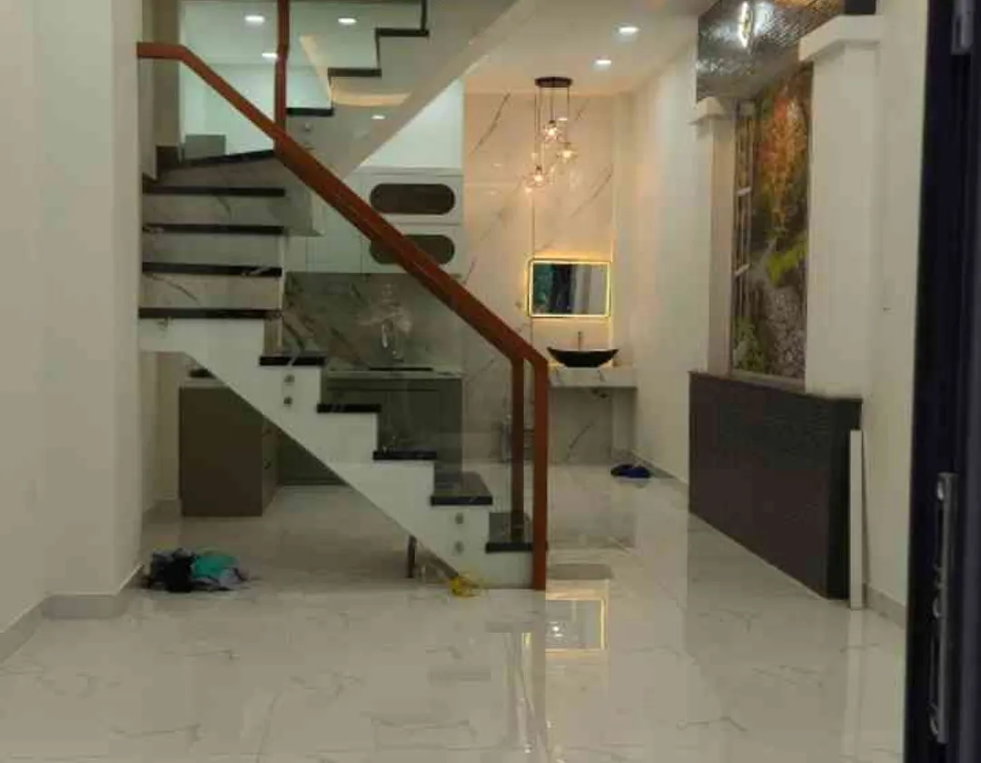Bán nhà riêng 5 tầng tại Phường Phú Thọ Hòa, Hồ Chí Minh, diện tích 40m2, hướng Tây Nam... Bán nhà riêng tại Phú Thọ Hòa, Hồ Chí Minh 01