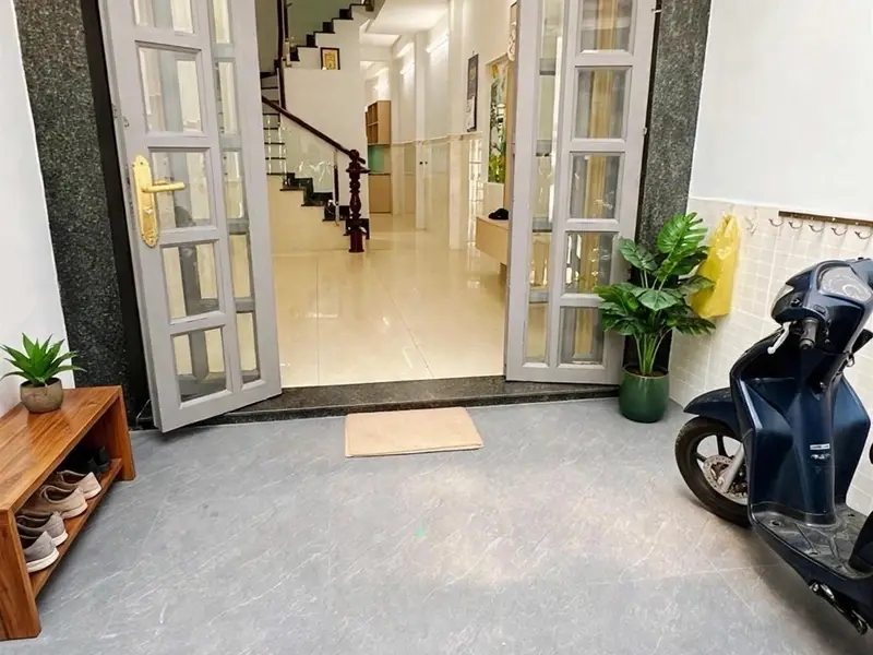 Nhà mới 3 Tầng - 52m2 - Nhỉnh 5 tỷ - Gần Khu ẩm thực Chợ 200 Xóm Chiếu... Bán nhà riêng tại Khánh Hội, Hồ Chí Minh 01