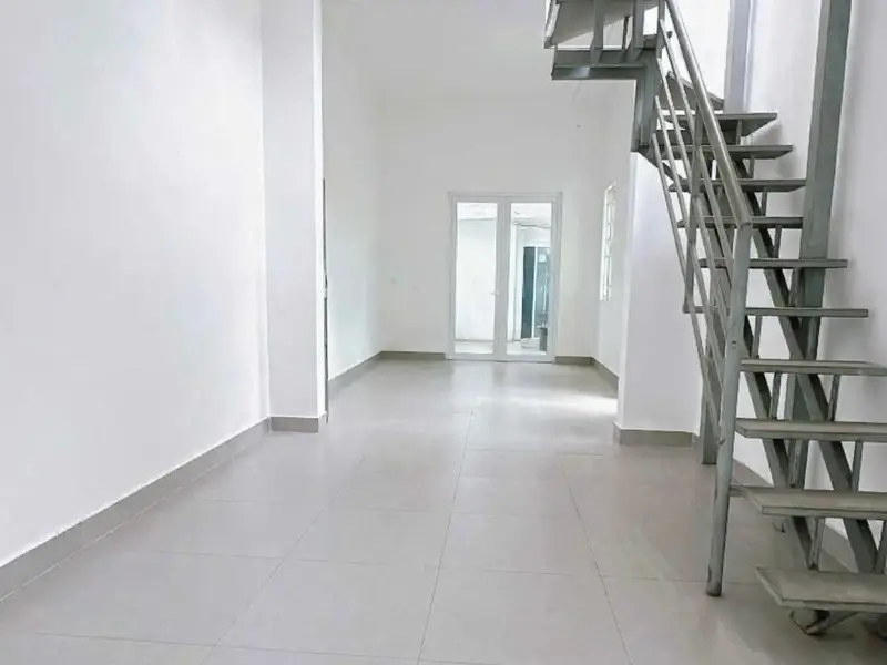Trục Đoàn Văn Bơ - 5 tầng - 56m2 - sổ vuông đẹp - Dòng tiền ổn định - SHR - chào 7 tỷ nhỉnh
📐 Thôn... Bán owner_side tại Xóm Chiếu, Hồ Chí Minh 01