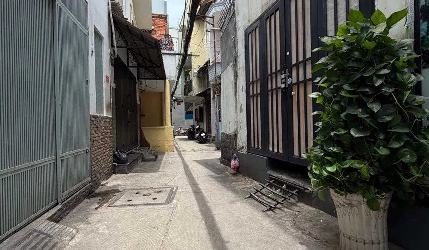 Nhà 4 tầng 6 phòng ngủ cho thuê quận 10, diện tích 42m2 giá 9 tỷ... Bán nhà riêng tại Hòa Hưng, Hồ Chí Minh 01