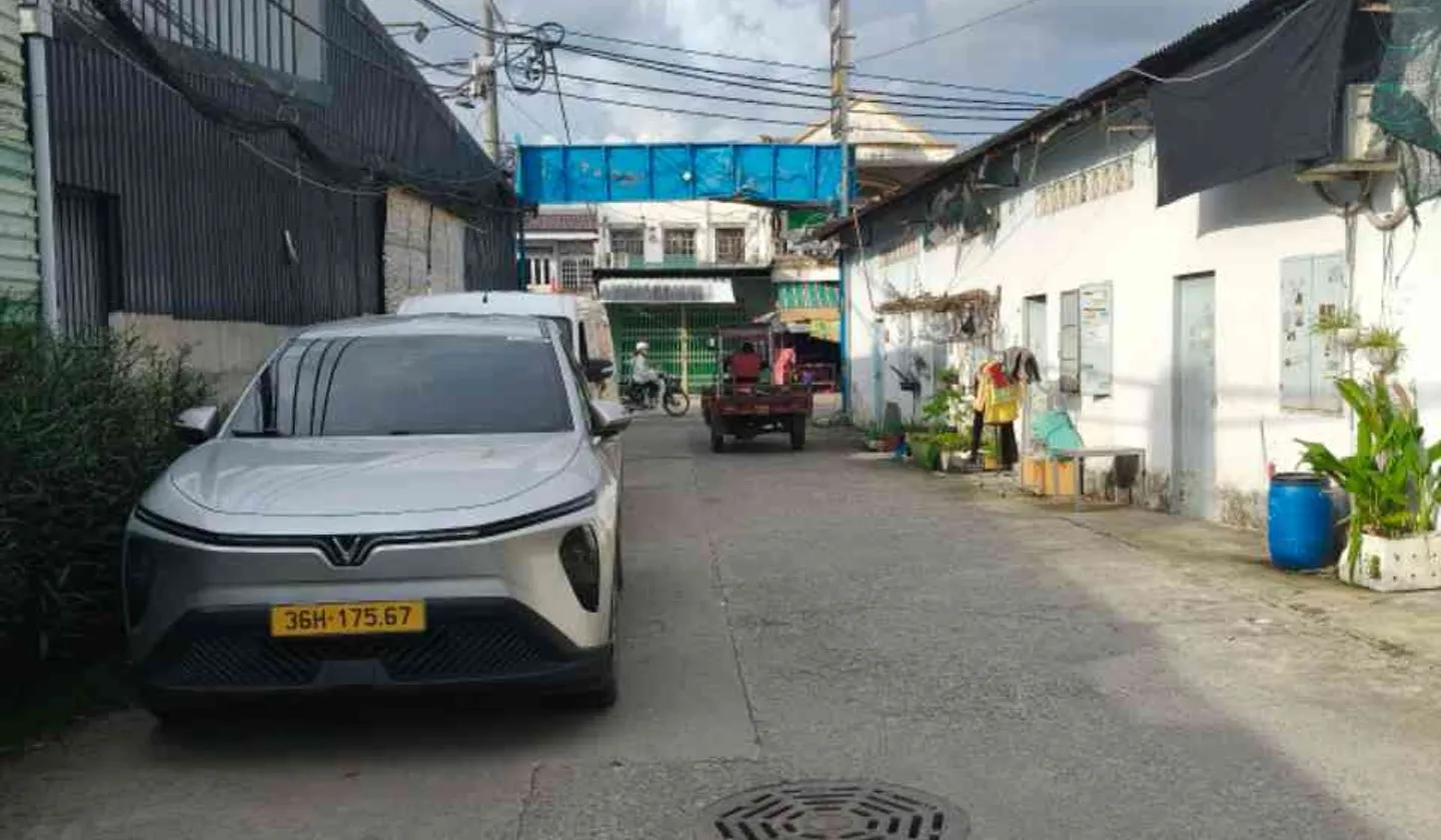 Bán nhà riêng 2 tầng, hẻm xe hơi, Phạm Thị Giây, 5.x tỷ... Bán nhà riêng tại Đông Thạnh, Hồ Chí Minh 01