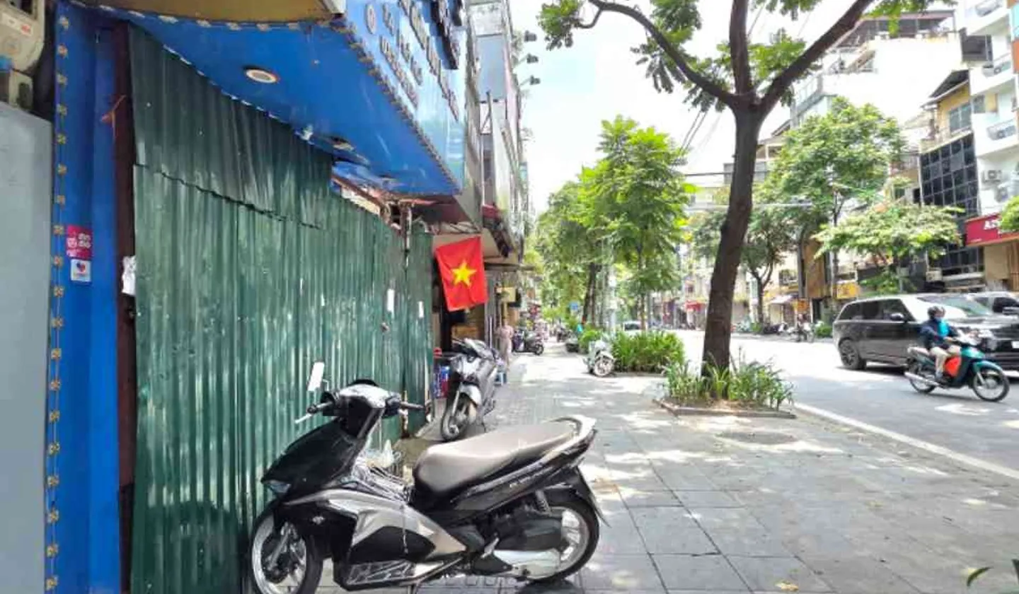 Nhà mặt phố Huế vị trí đắc địa, hiếm có khó tìm, giá cực tốt... Bán nhà mặt phố tại Cửa Nam, Hà Nội 01