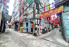 Cần bán nhà Cổ Nhuế xây thô cũ 3 tầng giá 4.28 trung tâm Cổ Nhuế... Bán nhà riêng tại Đông Ngạc, Hà Nội 03