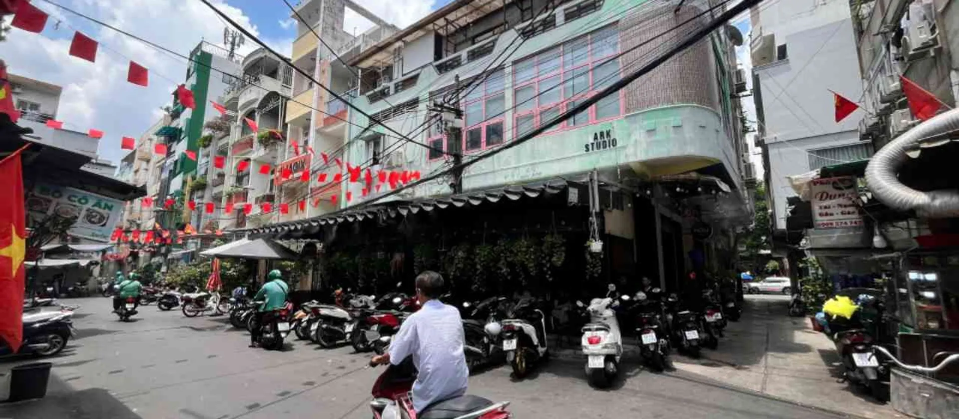 Nhà mặt tiền lô góc 3 tầng Quận 3, đang cho thuê thu nhập 34 triệu/tháng... Bán nhà riêng tại Bàn Cờ, Hồ Chí Minh 01