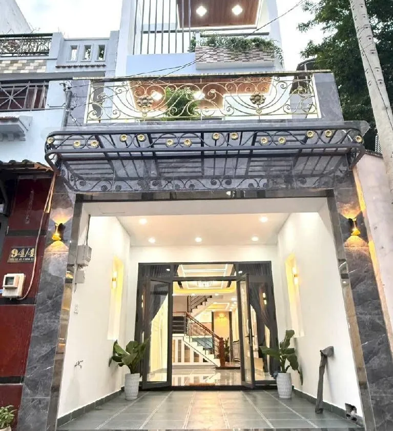 Nhà đẹp lung linh, hẻm xe hơi quận trung tâm, tặng nội thất xịn, 79m2. Giá 6 tỷ... Bán nhà riêng tại Thới An, Hồ Chí Minh 01