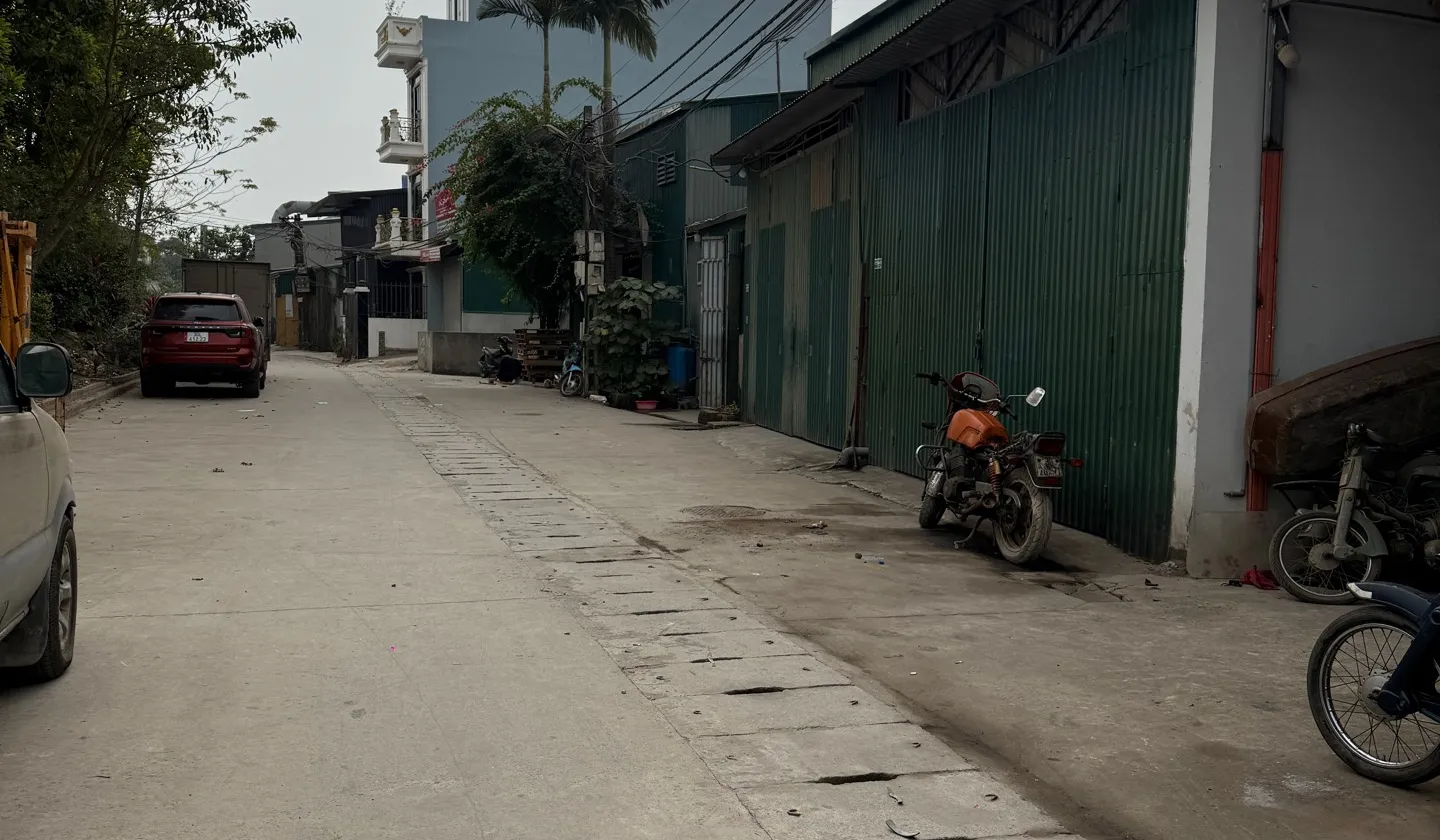 Cơ Hội Hiếm Có Sở Hữu Kho Xưởng Mặt Đê Hữu Hồng Vạn Phúc... Bán kho, nhà xưởng tại Nam Phù, Hà Nội 01