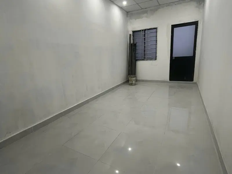 MẶT TIỀN LÊ THỊ BẠCH CÁT Q11 - MỚI SỬA ĐẸP KHÔNG TỲ VẾT, 2 TẦNG 36M2, GIÁ 5.X TỶ... Bán nhà mặt phố tại Phú Thọ, Hồ Chí Minh 01