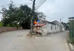 Mô tả:
Nhà thiết kế 4,5 tầng có tum hoàn thiện

T1. Phòng khách bếp wc
T2. T3. T4 phòng ngủ wc
T... Bán nhà riêng tại Long Biên, Hà Nội 02