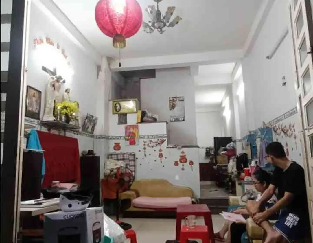 Nhà hẻm thông, 4 phòng ngủ, giá hợp lý tại Quận 12... Bán nhà riêng tại Đông Hưng Thuận, Hồ Chí Minh 01