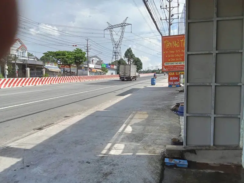 Nhà mặt phố diện tích lớn ngay Quốc Lộ 13, Bến Cát... Bán nhà mặt phố tại Hòa Lợi, Hồ Chí Minh 01