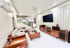 Nhà 4 Tầng Trung Tâm Lê Lợi Có Sân Cổng Riêng Hơn 60m2 - Chỉ Hơn 4 Tỷ Chút Xíu... Bán nhà riêng tại Gia Viên, Hải Phòng 01