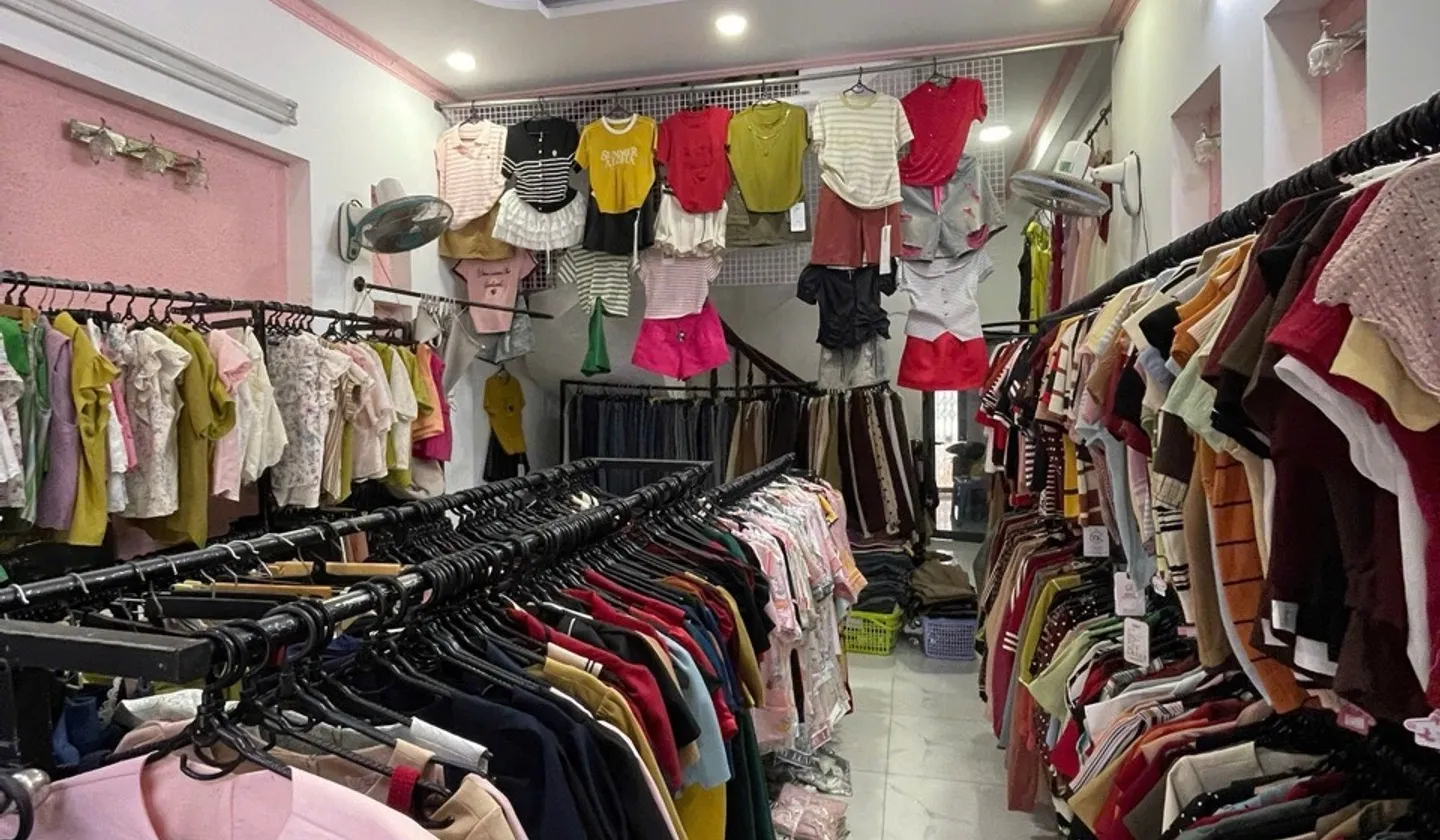 Bán nhà mặt phố tại phường Bình Tân, diện tích 60m2, 3 tầng, mặt tiền 4m, gần chợ Bình Thành... Bán nhà mặt phố tại Bình Tân, Hồ Chí Minh 01