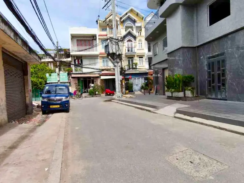 BÁN NHÀ ĐẸP 4 TẦNG - XE HƠI VÀO NHÀ - KHU DC BÌNH PHÚ ( Q.6) - NGANG 4,6M - CHỈ 4,2 TỶ... Bán nhà riêng tại Bình Phú, Hồ Chí Minh 01