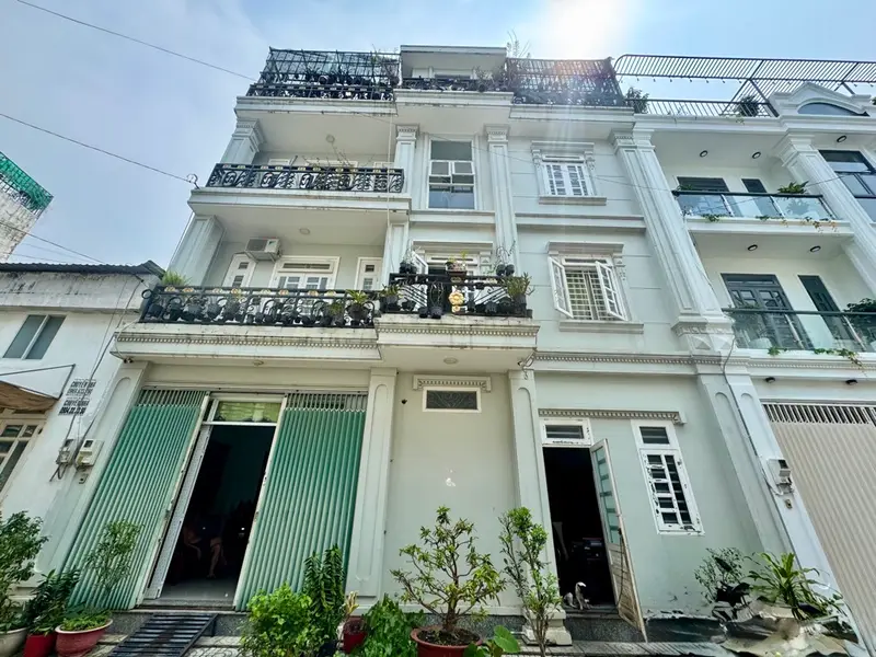Nhà 4 tầng 4 phòng ngủ phường An Phú Đông giá 5.8 tỷ... Bán nhà riêng tại An Phú Đông, Hồ Chí Minh 01