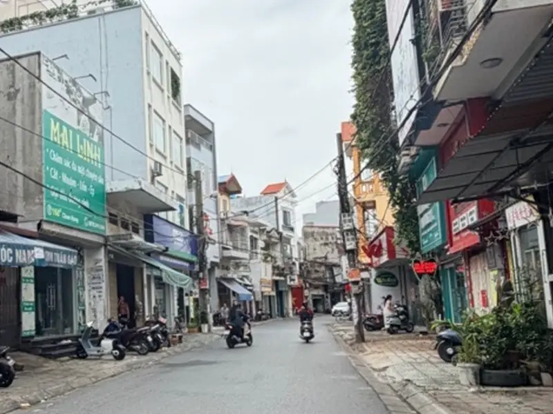 ✳️ĐẤT CHÙA HÀNG✳️Gi.á 17ty🍎👉Diện Tích 101m2 ( mặt tiền 4m)
👉Tuyệt phẩm bất động sản còn sót lại... Bán đất tại Lê Chân, Hải Phòng 01