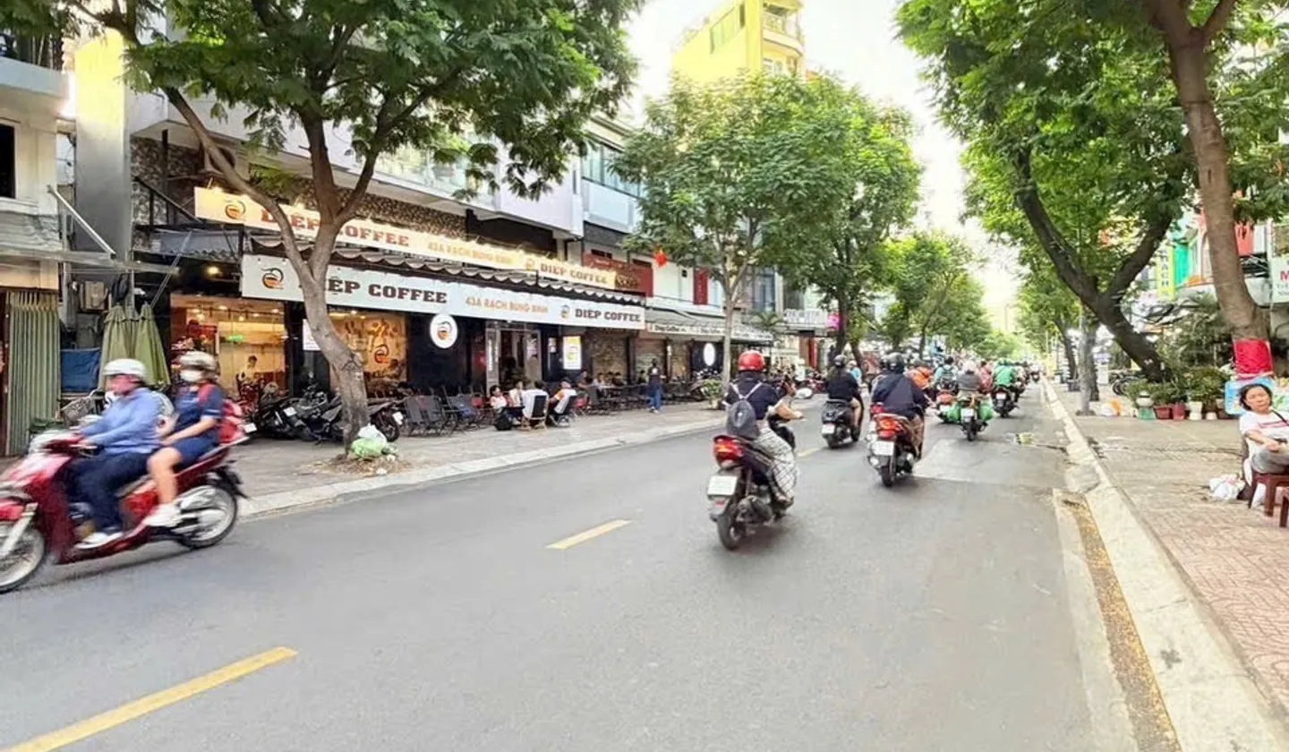 Nhà mặt tiền sầm uất Quận 3, hiếm có khó tìm... Bán nhà mặt phố tại Nhiêu Lộc, Hồ Chí Minh 01