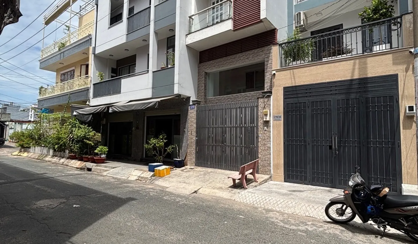 Nhà 2 tầng hẻm xe tải gần Quận 11, giá tốt tại Tân Phú... Bán nhà riêng tại Phú Thạnh, Hồ Chí Minh 01
