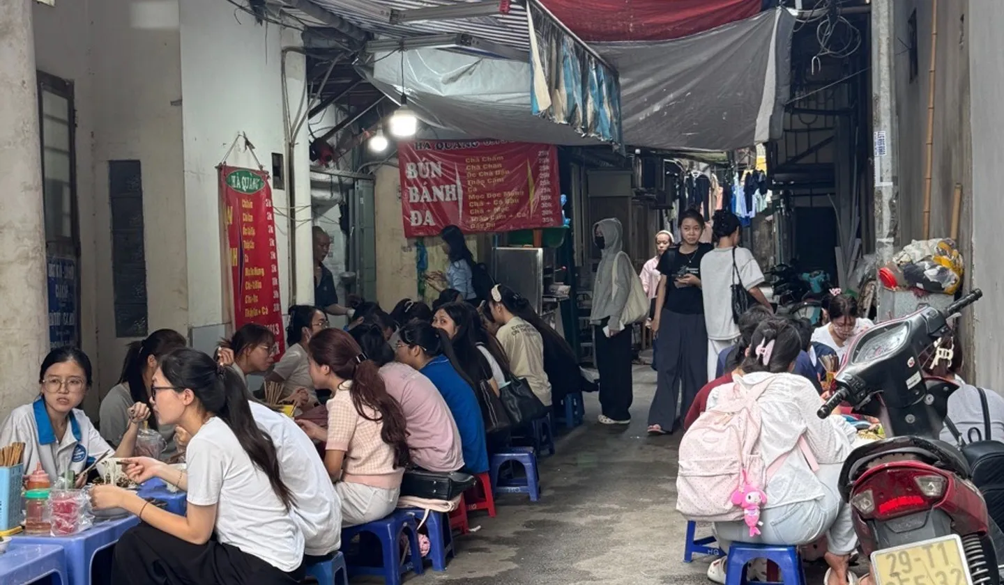 Bán căn hộ tập thể 2 tầng tại Cầu Giấy, diện tích sử dụng 46m², pháp lý cơ sở... Bán căn hộ chung cư tại Nghĩa Đô, Hà Nội 01