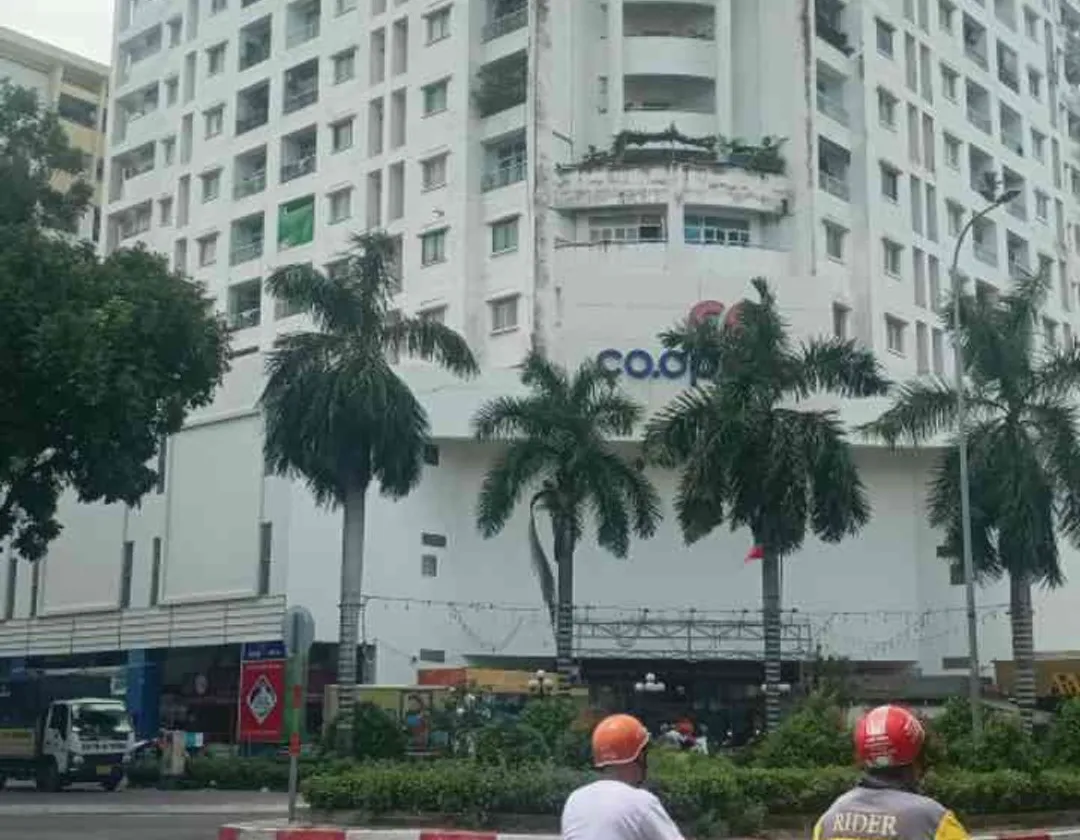 NGAY CƯ XÁ LỮ GIA - HẺM XE HƠI - NHÀ 5 TẦNG ĐÚC BTCT - 50M2 - 3PN... Bán nhà riêng tại Tân Hòa, Hồ Chí Minh 01
