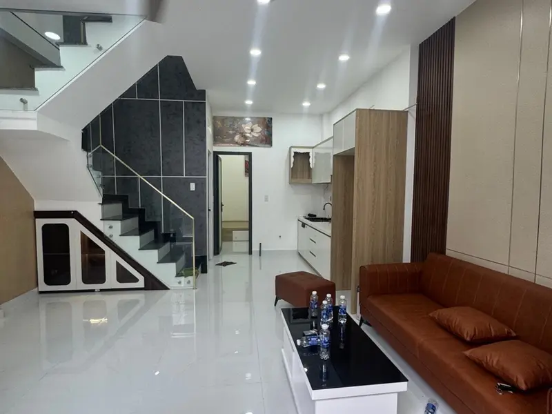 🇻🇳 NHÀ ĐẸP 2 TẦNG - NGAY VÒNG XOAY PHÚ LÂM
Giá bán 4.950 tỷ... Bán nhà riêng tại Phú Lâm, Hồ Chí Minh 01