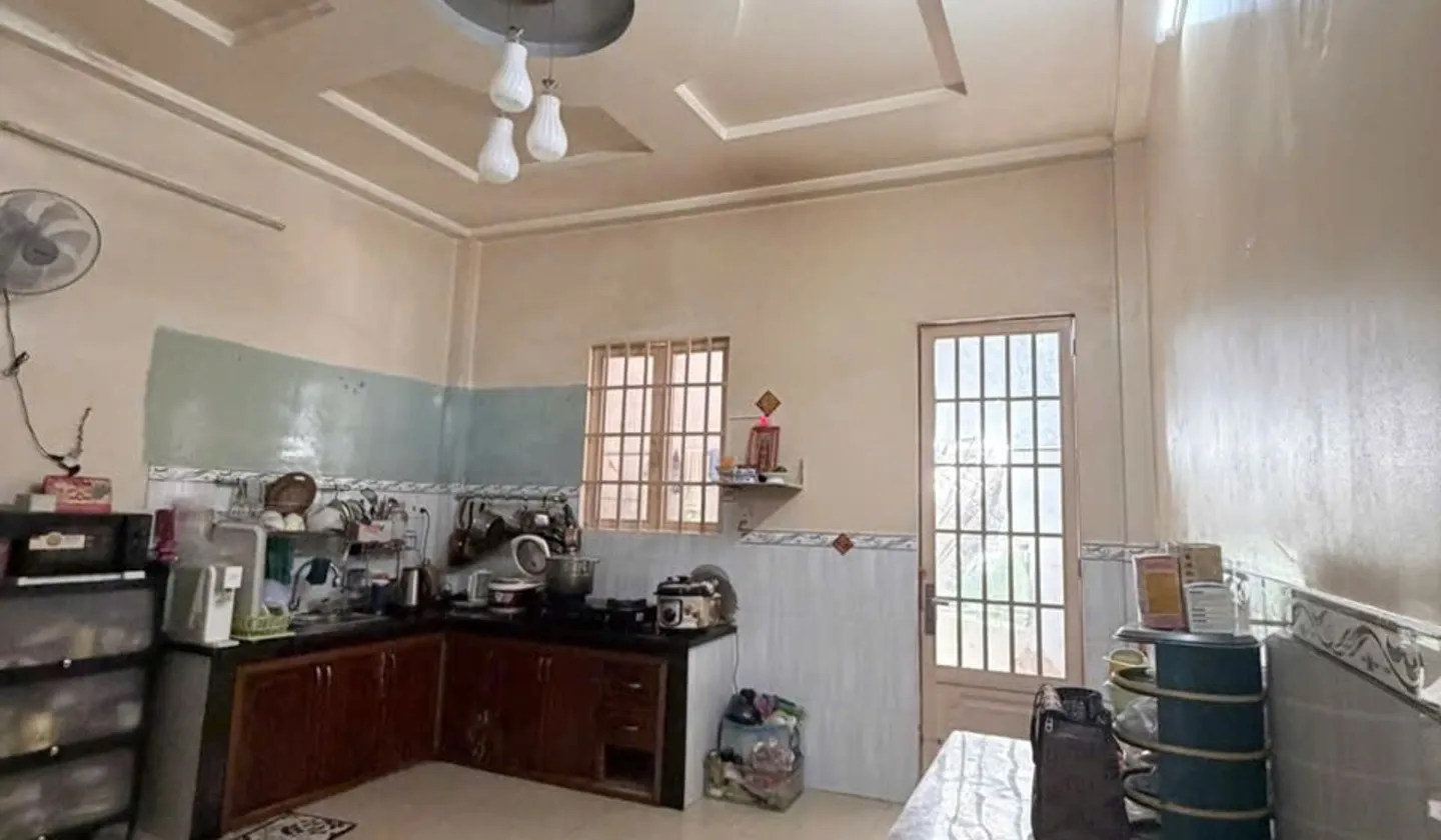 Bán nhà riêng 3 tầng tại Phú Định,quận 8 diện tích 52.5 m², pháp lý có sổ... Bán nhà riêng tại Phú Định, Hồ Chí Minh 01