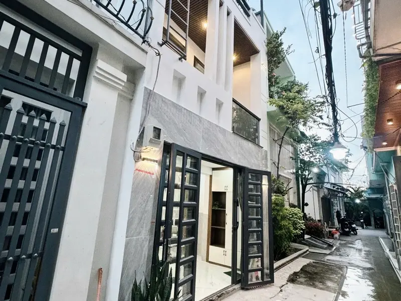 🚨 QUANG TRUNG P10 – NHÀ ĐẸP 42M² – NỞ HẬU – FULL NỘI THẤT! 🏡
✨ 2 TẦNG BTCT | 2PN | 2WC | NGANG 4M... Bán nhà riêng tại Gò Vấp, Hồ Chí Minh 01